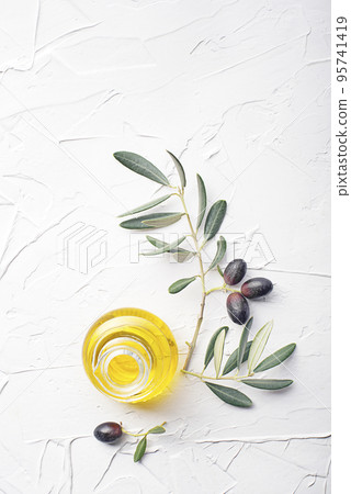 Olive oil Olive oil 95741419