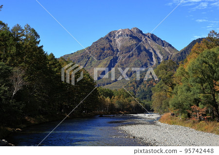 Kamikochi Yakedake and Azusakawa 95742448