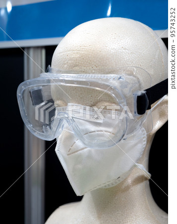 mask and mask mask and mask 95743252