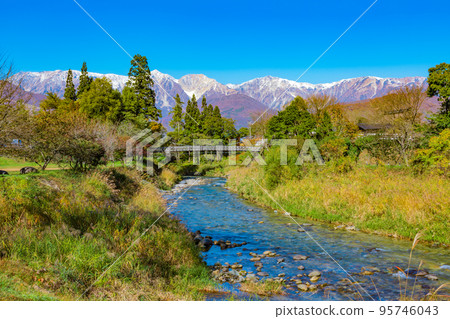 [Nagano Prefecture] Autumn Oide Park and the Northern Alps Hakuba mountain range 95746043