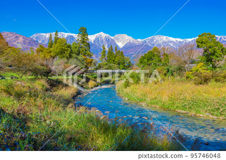 [Nagano Prefecture] Autumn Oide Park and the Northern Alps Hakuba mountain range 95746048