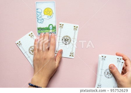 The classic card of Rider Waite deck The classic card of Rider Waite deck 95752629