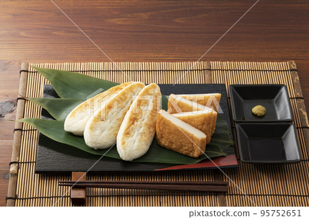 Sasa Kamaboko _ Local cuisine specializing in Sendai Sasa Kamaboko _ Local cuisine specializing in Sendai 95752651