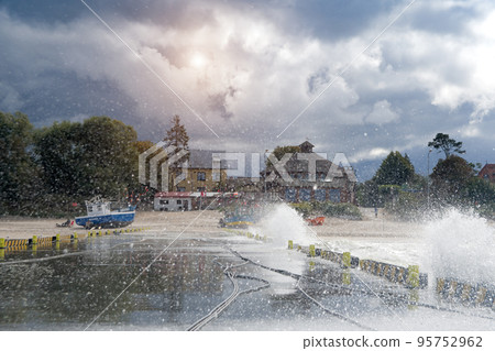 storm at sea 95752962