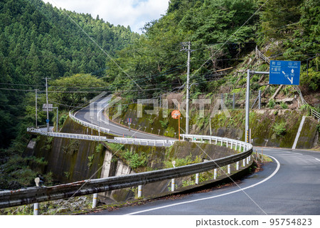 【國道193、438號線】上文川又國道交界處 【國道193、438號線】上文川又國道交界處 95754823
