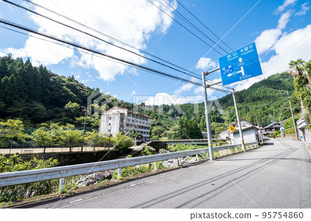 [National Route 193/438] Kamiwake Kawamata Townscape 95754860