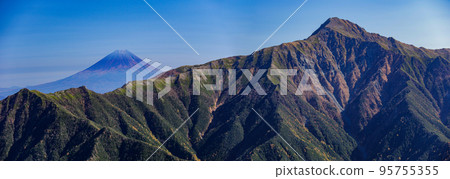 Autumn: Superb view from Mt. Senjogatake in the Southern Alps Japan's No. 1 and No. 2 Mt.Fuji, Mt. Kitadake Autumn: Superb view from Mt. Senjogatake in the Southern Alps Japan's No. 1 and No. 2 Mt.Fuji, Mt. Kitadake 95755355