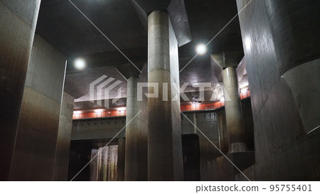 地下寺廟 地下寺廟 95755401