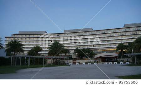 沖繩北谷希爾頓酒店 沖繩北谷希爾頓酒店 95755600