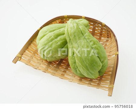 Hayatouli Hayatouli 95756018