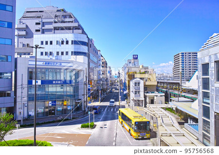 神奈川縣藤澤市，晴天辻堂站南口以西的風景 95756568