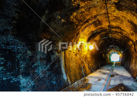 鹿島裡隧道【舊北陸本線隧道群】 95756842