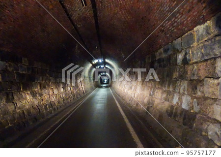 羽原隧道【舊北陸本線隧道群】 95757177