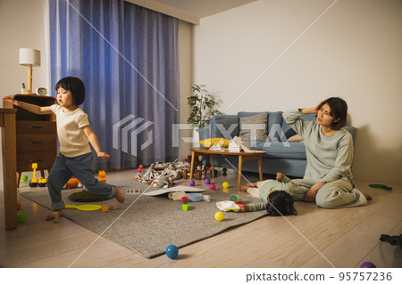 育兒壓力圖像第 2 名兒童保育 育兒壓力圖像第 2 名兒童保育 95757236