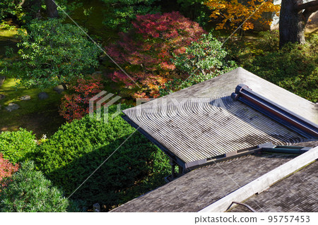 Roof of "Seisonkaku" in Kanazawa, Ishikawa Prefecture, Japan 95757453