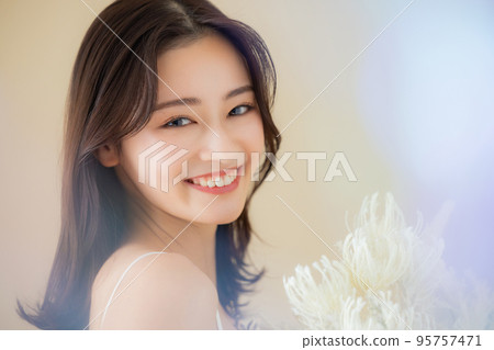 Wedding dress dried flower bouquet 95757471