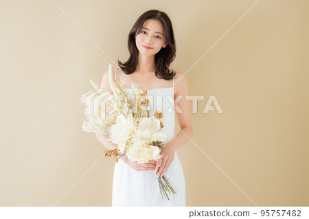 Wedding dress dried flower bouquet Wedding dress dried flower bouquet 95757482