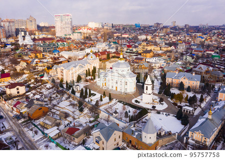 Alekseevo-Akatov monastery and the old residential quarters in the winter in Voronezh 95757758