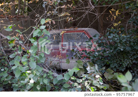 Broken abandoned rusty old vehicle. Retro damaged transportation. Broken abandoned rusty old vehicle. Retro damaged transportation. 95757967