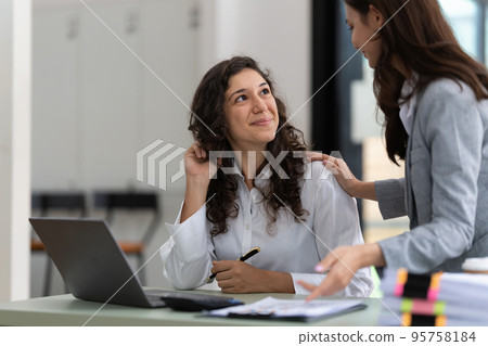 Business advisers are gathering to assess and debate the issue as it appears on the financial report. Financial counselor, investment consultant, and accounting concept Business advisers are gathering to assess and debate the issue as it appears on the financial report. Financial counselor, investment consultant, and accounting concept 95758184