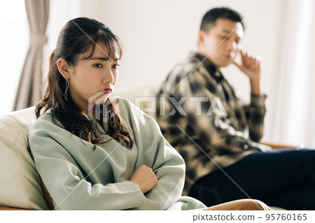 男人和女人的戰鬥 男人和女人的戰鬥 95760165