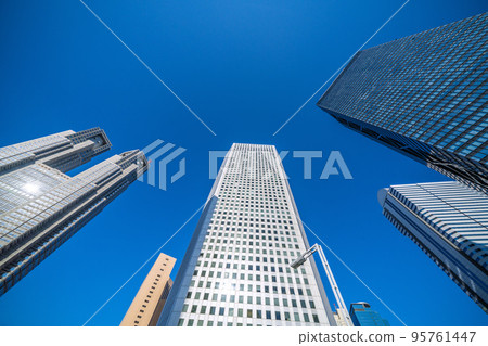Tokyo cityscape in Japan Shinjuku subcenter. A view of the Keio Plaza Hotel, the Tokyo Metropolitan Government Building, skyscrapers, etc. 95761447
