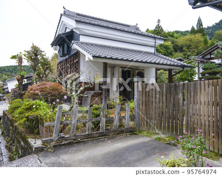妻籠宿舊中山道街景 95764974