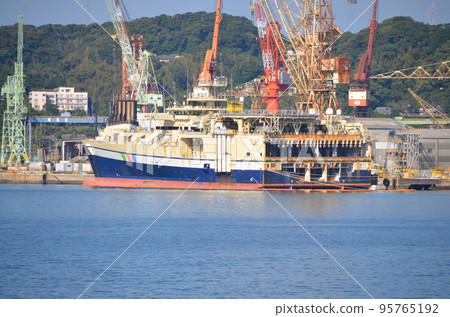 research ship research ship 95765192