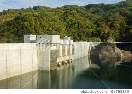 Yamba Dam and Lake Agatsuma in the upper reaches of Agatsuma Valley Yamba Dam and Lake Agatsuma in the upper reaches of Agatsuma Valley 95765829