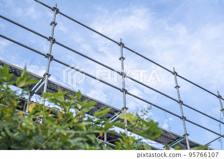 腳手架青空 腳手架青空 95766107