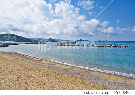 【須原海灘】和歌山縣有田區湯淺町須原 【須原海灘】和歌山縣有田區湯淺町須原 95768492