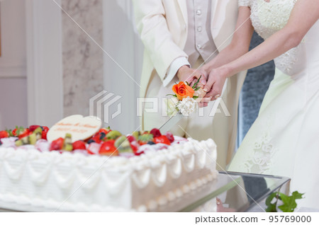 Wedding cake sword 95769000