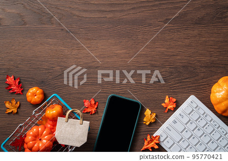 autumn shopping cart sale background Autumn shopping ショッピング 95770421