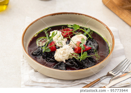 Dried beet salad with stracciatella cheese 95773944