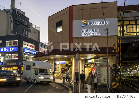 Urban scenery of Asahi Ward, Yokohama Kibogaoka Station 95774463