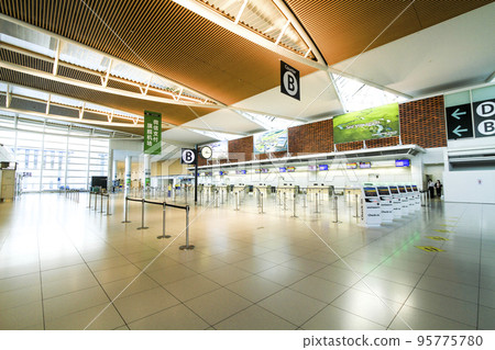 New Chitose Airport International Terminal 3F Departure Lobby B Counter 95775780