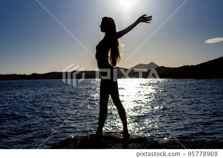 beautiful shadowed female body beautiful shadowed female body 95778908