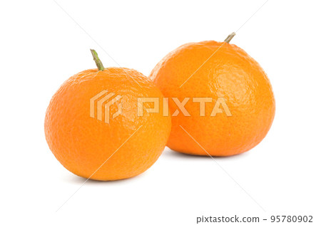 Fresh ripe juicy tangerines isolated on white Fresh ripe juicy tangerines isolated on white 95780902