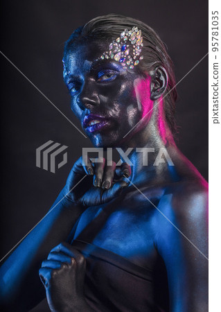 Portrait of lovely woman 95781035