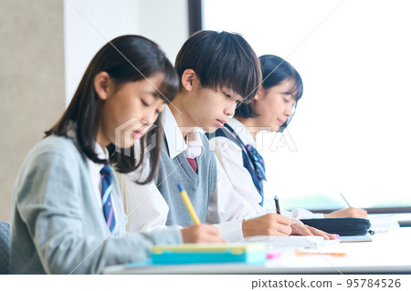 初中生學習、教師指導、中考 初中生學習、教師指導、中考 95784526