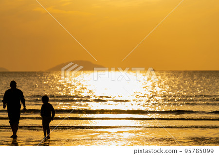 《Fukuoka Prefecture》Kagami no Umi Fukutsu City (Tsuyazaki Coast, Fukuma Coast, Miyaji Beach) 95785099