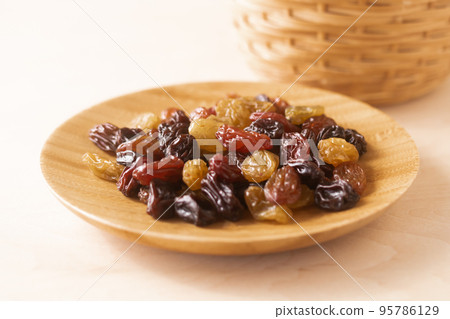 dried fruit jumbo raisin mix 95786129