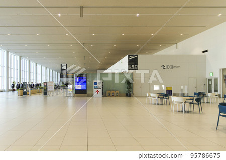 New Chitose Airport International Terminal 3F Departure Lobby Floor 95786675