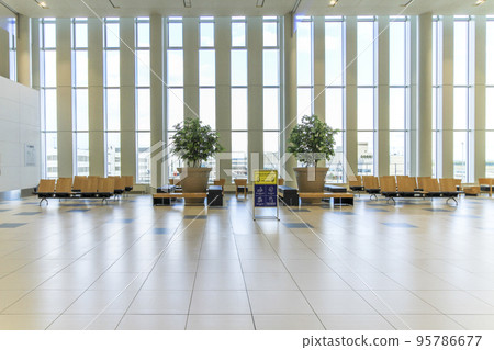 New Chitose Airport International Terminal 3F Departure Lobby Floor 95786677