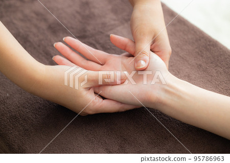 按摩治療 按摩治療 95786963