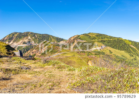 Shiga Kusatsu Kogen Route Highest point of Japan's national highway seen from Yamada Pass Late October b-1 95789629