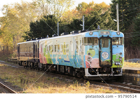 [特輯] JR 北海道 Kiha 40 系列包裹列車“道南海祝福” 95790514