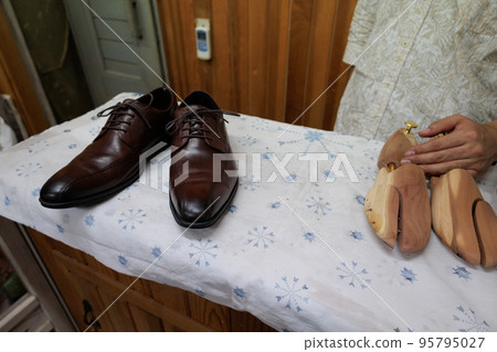 擦鞋匠工坊 95795027