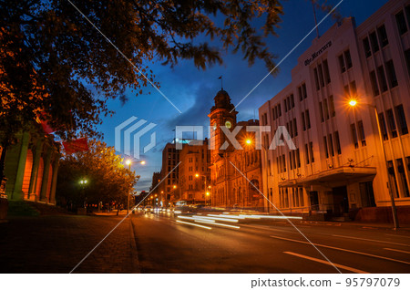 Hobart cityscape at night Hobart cityscape at night 95797079