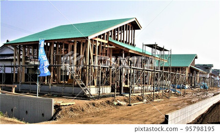 四戶住宅建築風光 四戶住宅建築風光 95798195